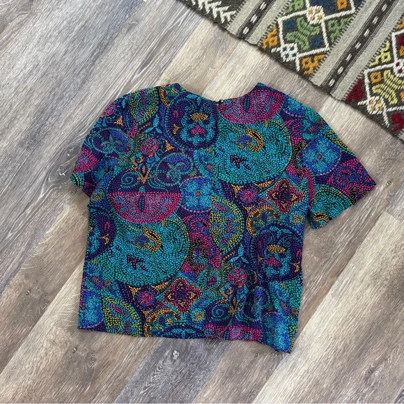Vintage T-shirt Colorful 80’s Motifs Sz L Excellent Condition - Picture 7 of 9